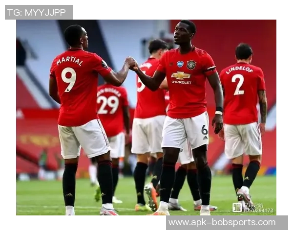 谢菲尔与布拉德的精彩对决揭示足球战术与团队合作的完美结合