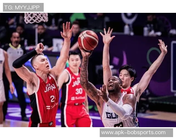 美国与中国篮球对抗赛高清回顾精彩瞬间分析与球员表现解读